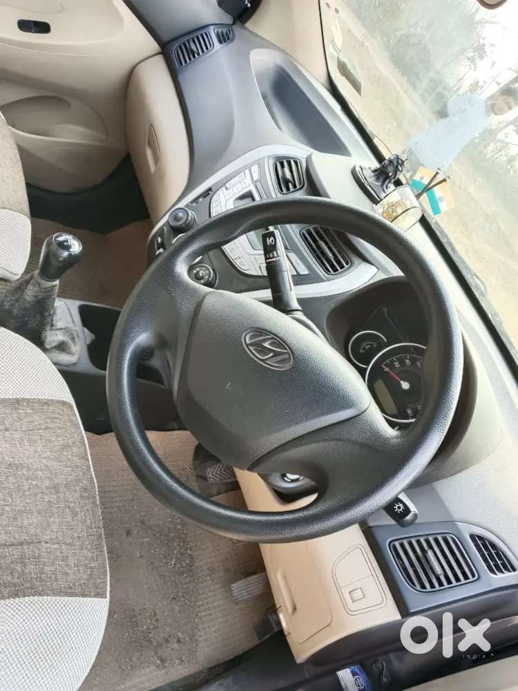 Hyundai Eon 2015 Petrol 21000 Km Driven Well Maintained