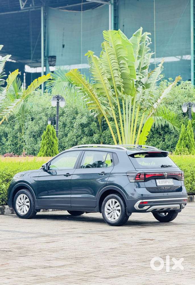 Volkswagen Taigun 1.0 Tsi Highline At, 2022, Petrol