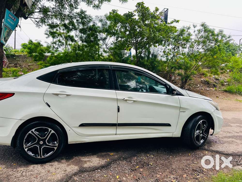 Hyundai Verna Manual 2012