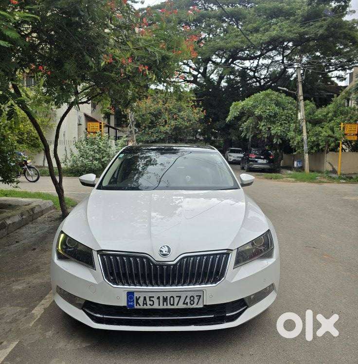 Skoda Superb Style 1.8, 2018, Petrol