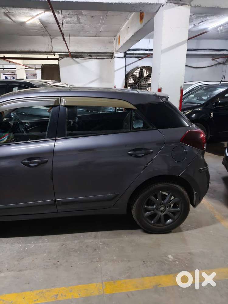 Well Maintained 1st Owner I20