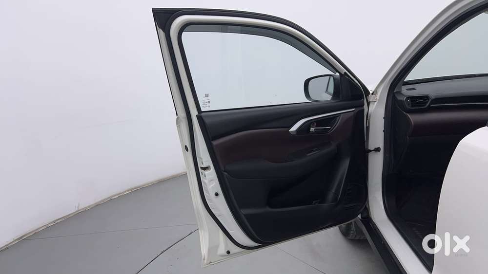 Maruti Suzuki Grand Vitara 1.5 Delta Smart Hybrid, 2024, Petrol