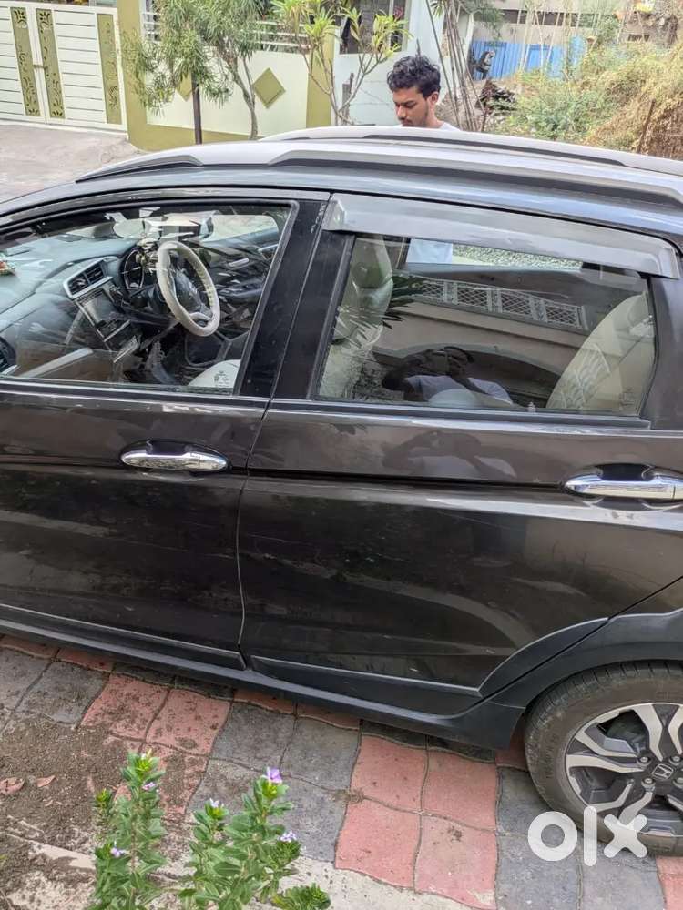Honda Wr-v 2017 Petrol Well Maintained