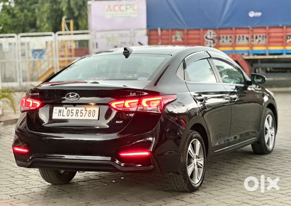 Hyundai Verna 1.6 Sx (o) Vtvt, 2018, Petrol