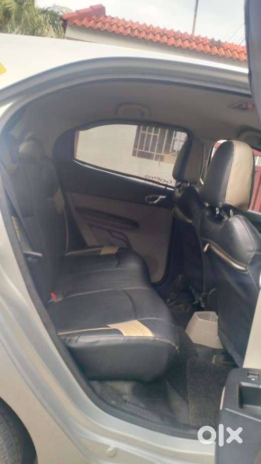 Tata Tiago Xz, 2016, Petrol