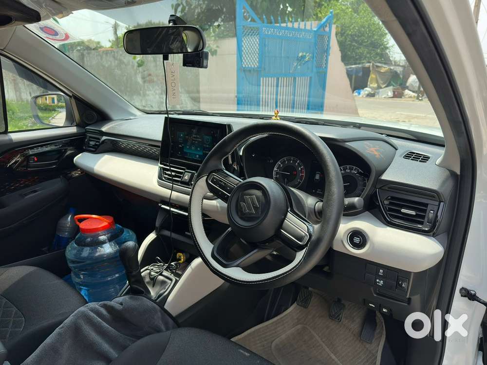 Maruti Suzuki Victoris Lxi Cng 2025