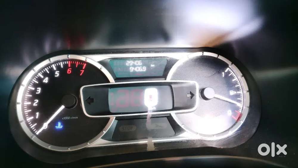 Nissan Kicks Petrol 2022