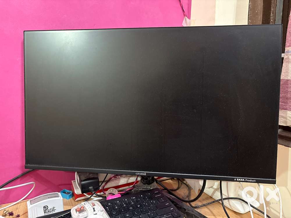 Croma 120Hz smart led Monitor