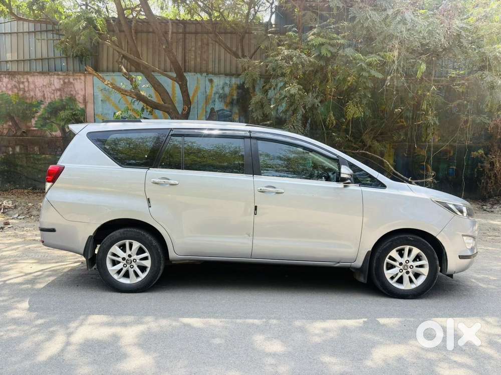 Toyota Innova Crysta 2.4 G Plus Mt 8s, 2017, Diesel
