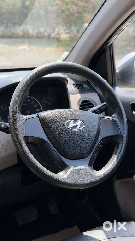 Hyundai Grand I10 2013-2016 At Sportz, 2014, Petrol
