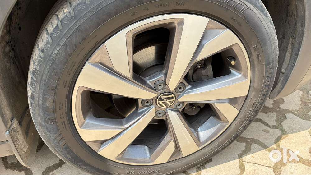 Volkswagen Taigun 1.0 Tsi Topline At, 2024, Petrol