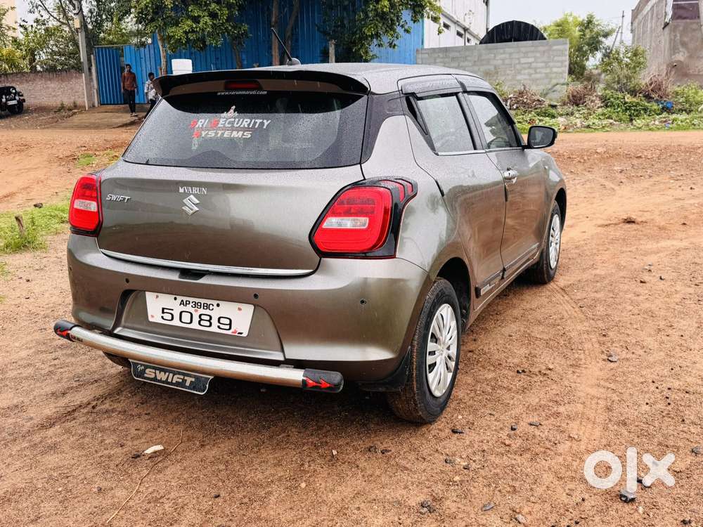 Maruti Suzuki Swift Vxi + Manual, 2019, Petrol