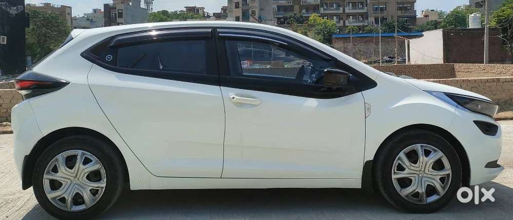 Tata Altroz Xm Plus Icng, 2023, Cng & Hybrids