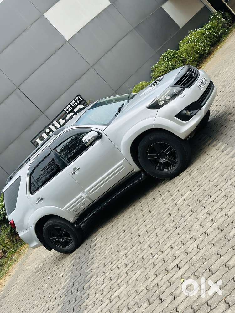 Toyota Fortuner 3.0 4x4 Manual, 2011, Diesel