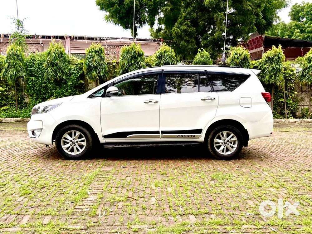 Toyota Innova Crysta 2.4 G Mt, 2016, Diesel
