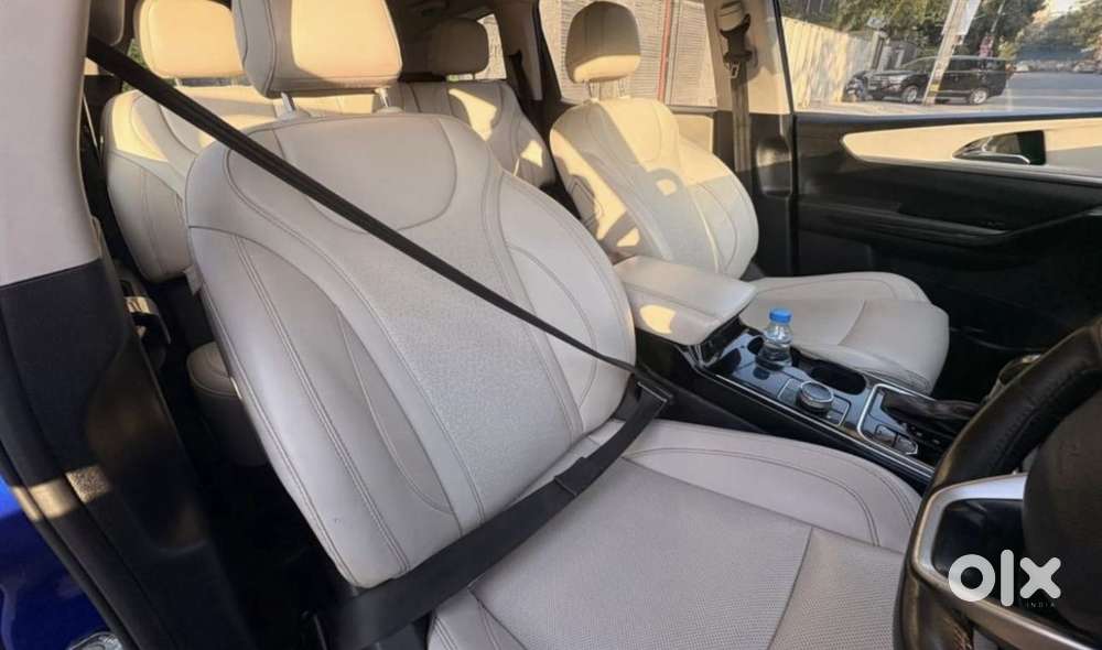 Mahindra Xuv700, 2022, Diesel