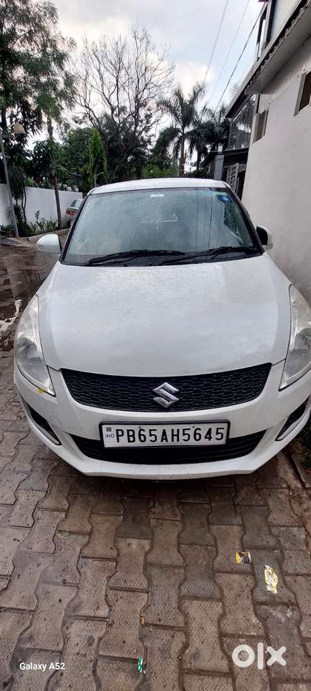 Maruti Suzuki Swift Vxi Abs Bsiv, 2016, Petrol