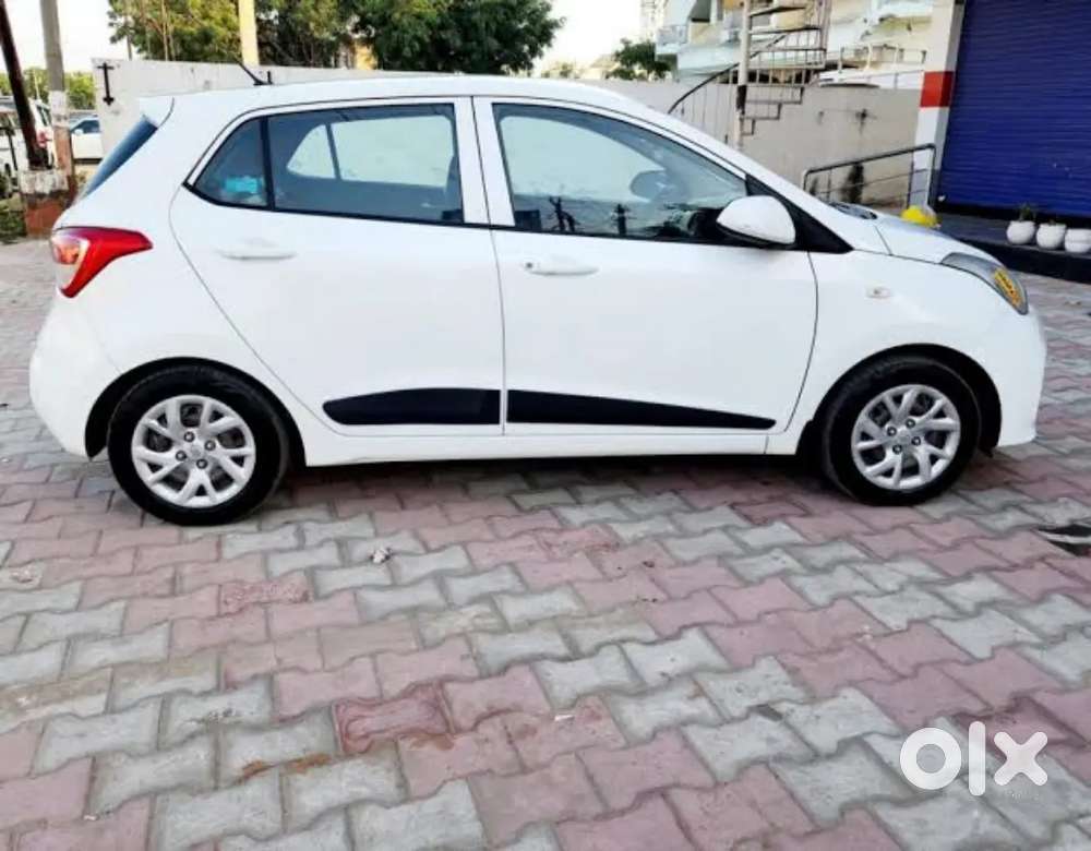 Hyundai Grand I10 2020 Petrol 80000 Km Driven