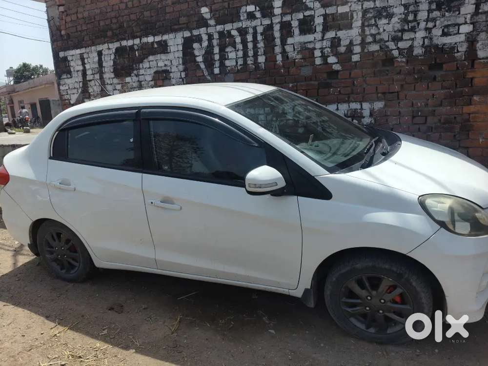 Honda Amaze 2013 Diesel Well Maintained