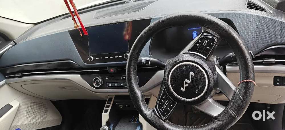 Kia Carens 1.5 Premium 2024