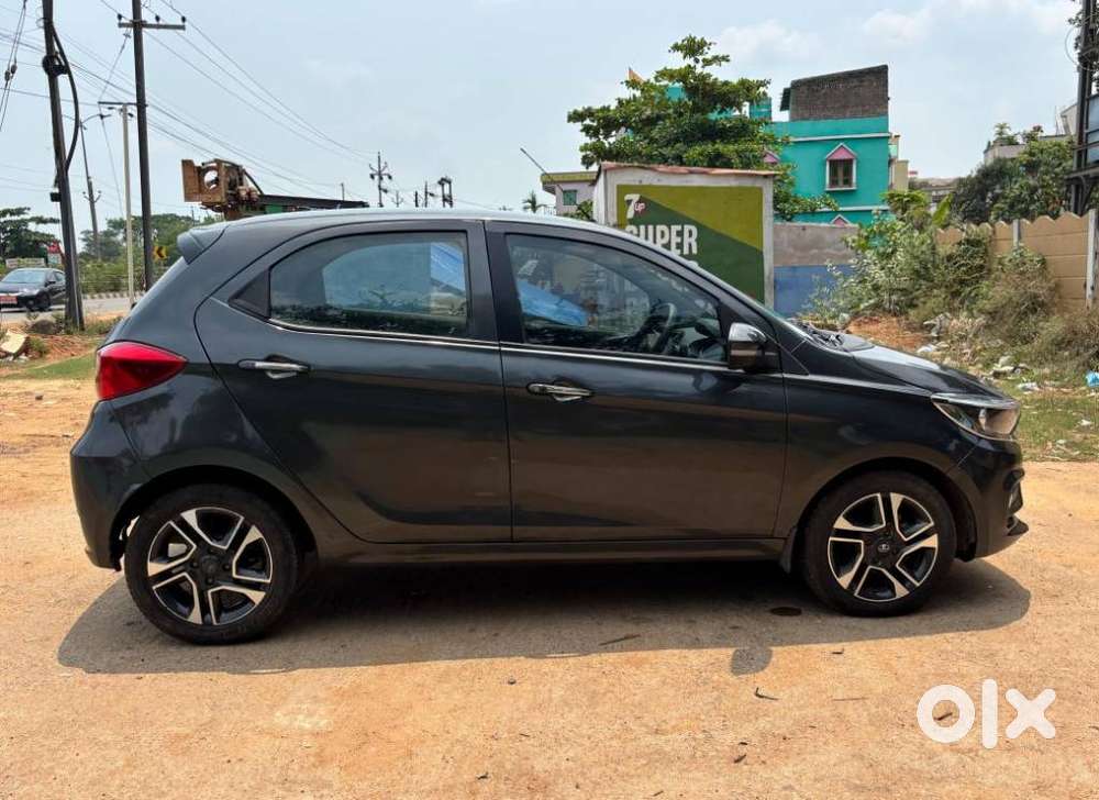 Tata Tiago Xz Opt, 2022, Petrol