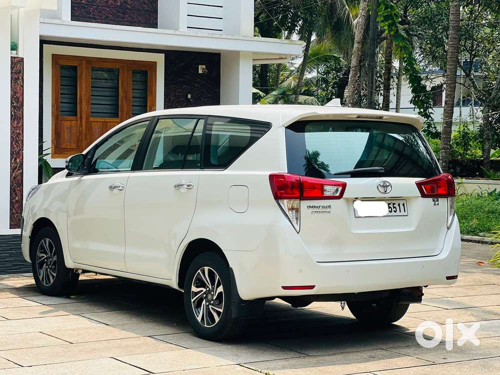 Toyota Innova Crysta 2.4 V 7 Str, 2022, Diesel