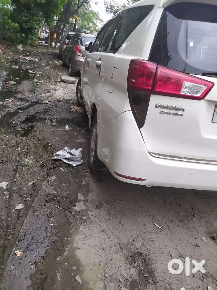Toyota Innova Crysta 2016