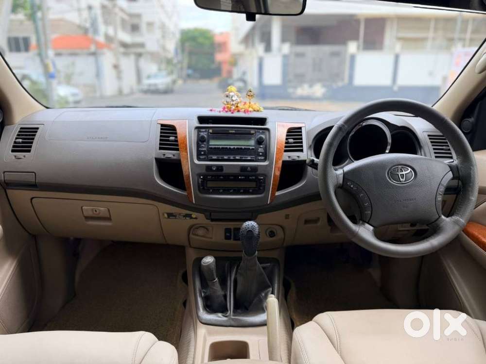Toyota Fortuner 4x4 At, 2010, Diesel