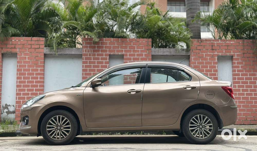 Maruti Suzuki Swift Dzire Zxi + Amt, 2018, Petrol