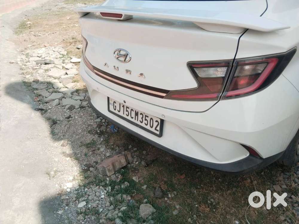 Aura Company Fitting