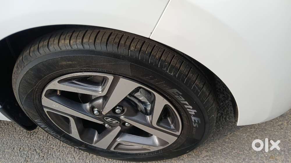 Hyundai Aura Sx (o) Manual, 2023, Petrol