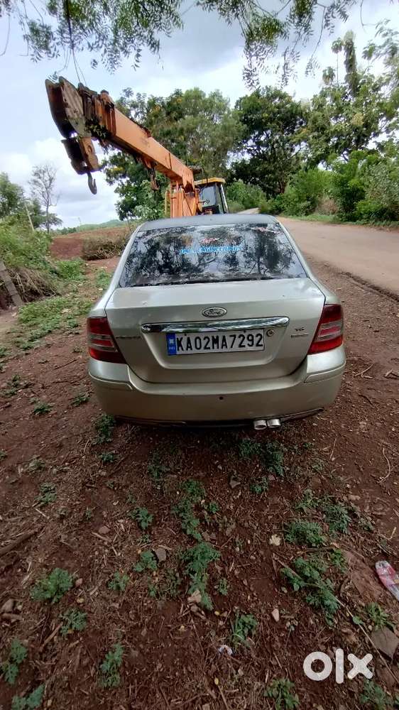 Ford Fiesta 2006 Petrol 140000 Km Driven