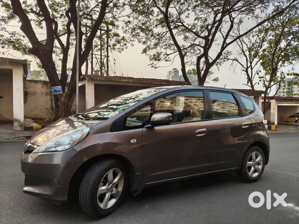 Honda Jazz 2012 Petrol Well Maintained (doctor Driven)