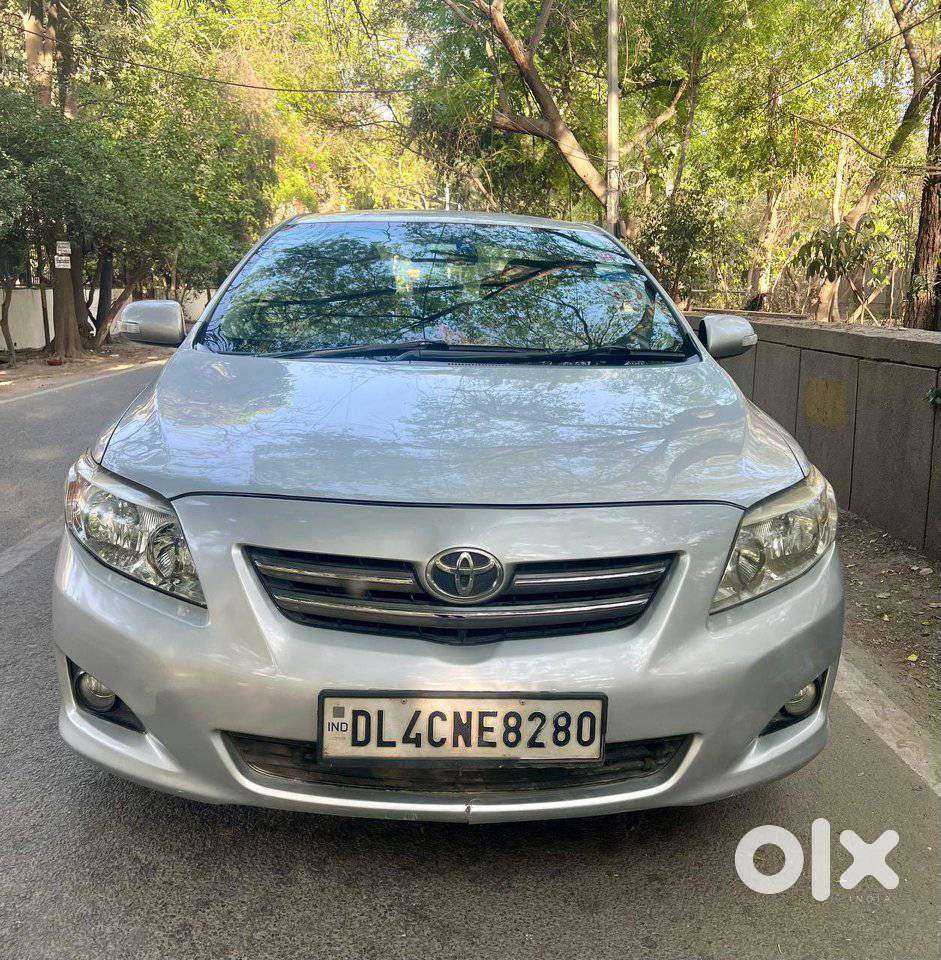 Toyota Corolla Altis 1.8 J, 2011, Petrol