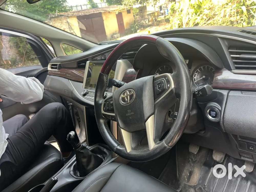 Toyota Innova Crysta 2019