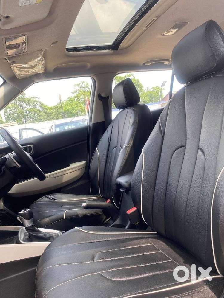 Hyundai Venue 1.0 Sx (o) Turbo Dct, 2023, Petrol