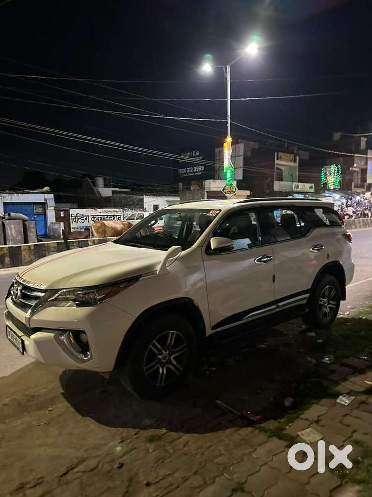Toyota Fortuner 2017 Diesel 170000 Km Driven