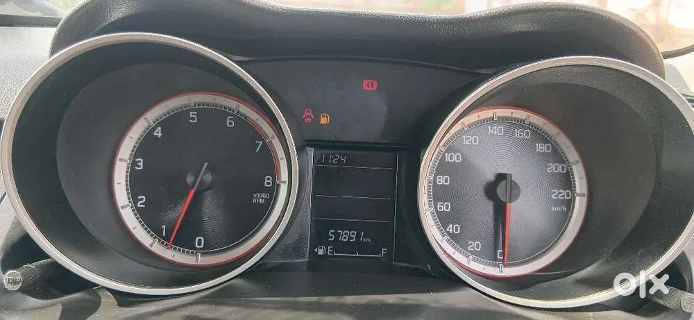 Maruti Suzuki Swift 2022 Variant Vxi