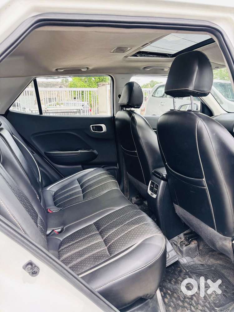 Hyundai Venue Sx Dual Tone Turbo, 2020, Diesel