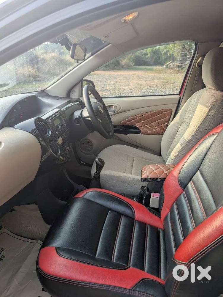 Toyota Etios Liva 1.2 V, 2017, Petrol