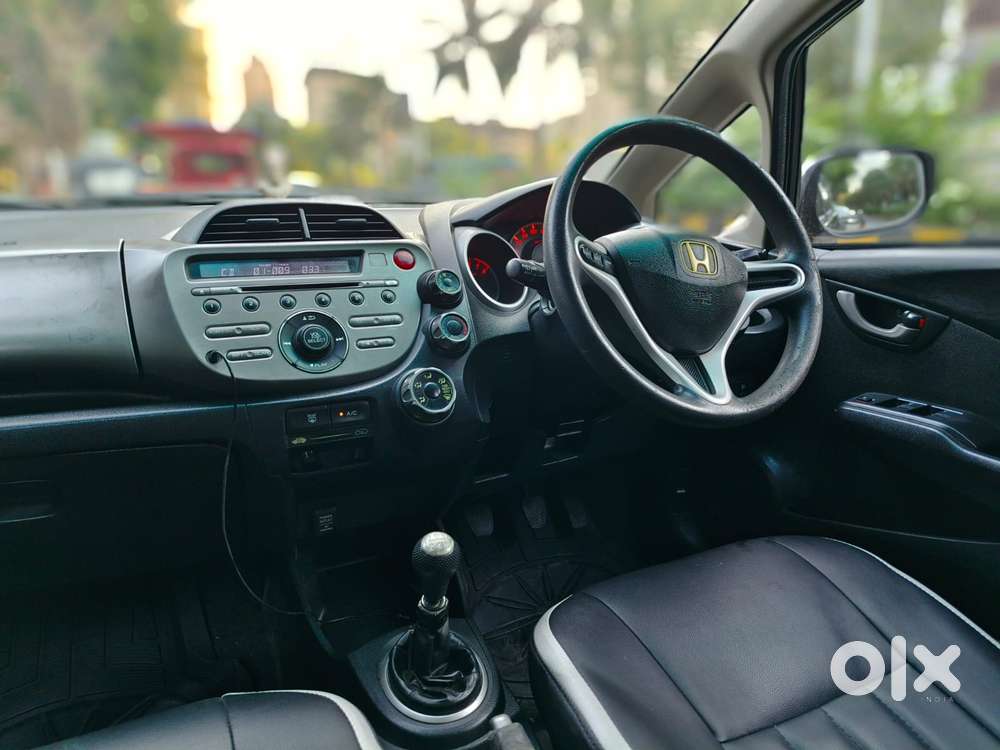 Honda Jazz V Mt Privilege, 2010, Petrol