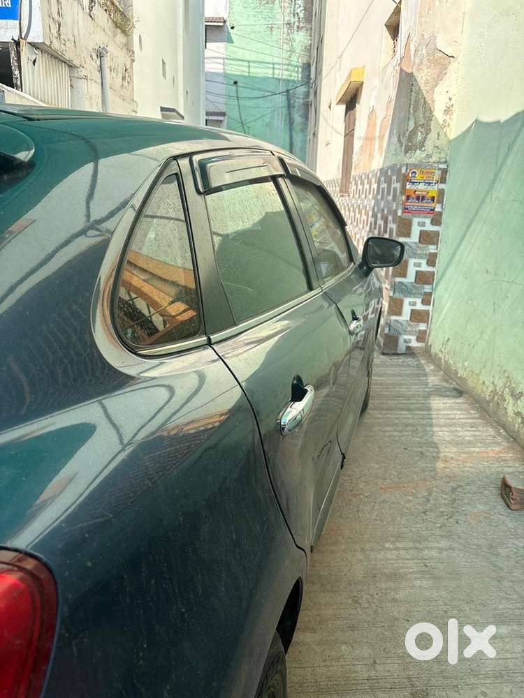Maruti Suzuki Baleno Second Top Petrol 30000 Km Driven 2017