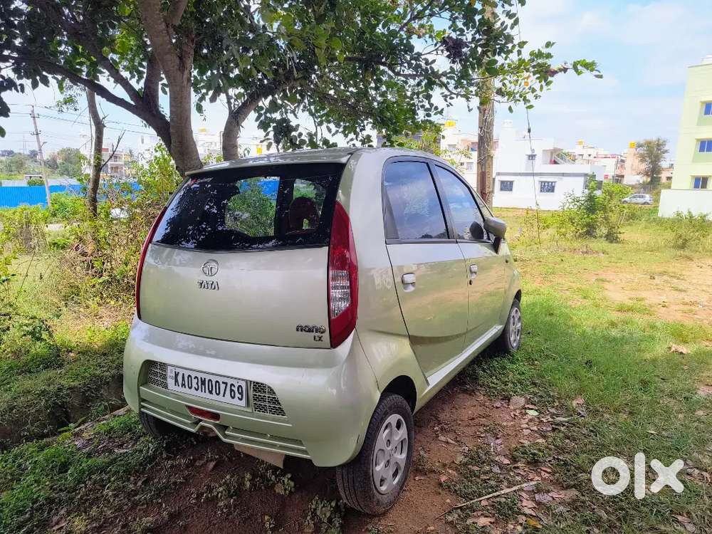 Tata Nano - 22-25 Kmpl - Best City Car