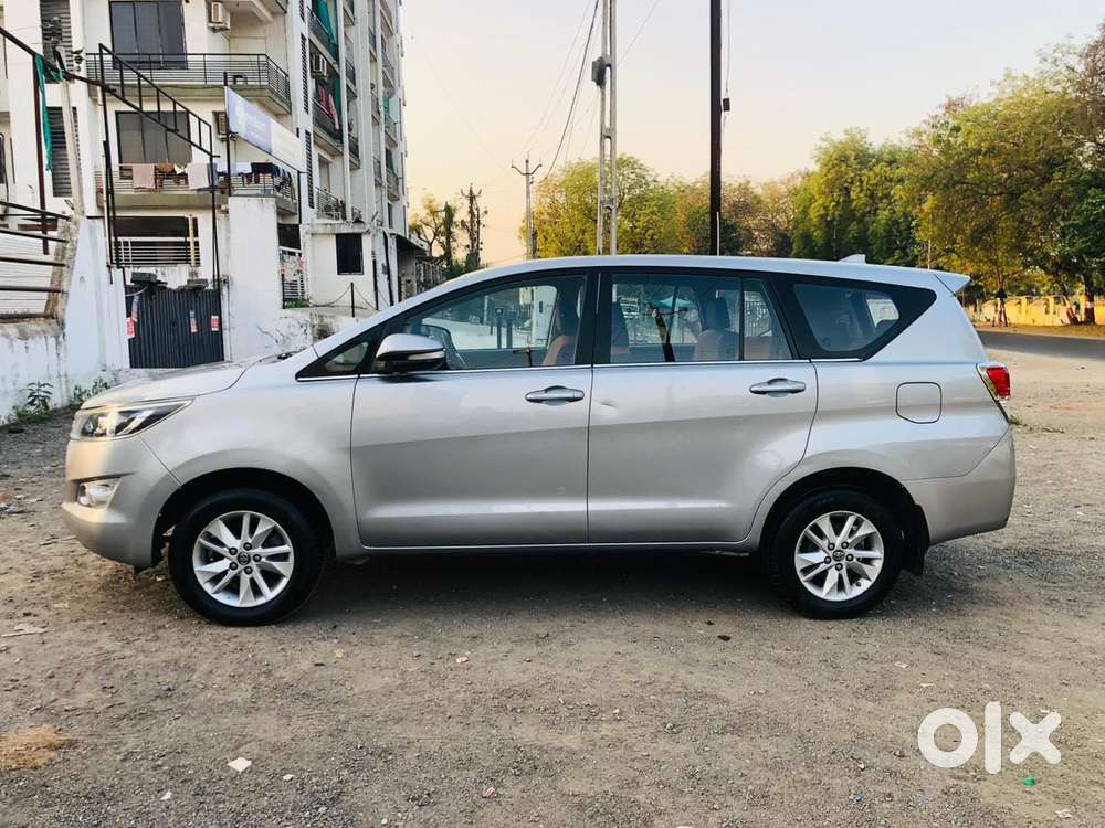 Toyota Innova Crysta 2.4 G Mt 8s, 2016, Diesel