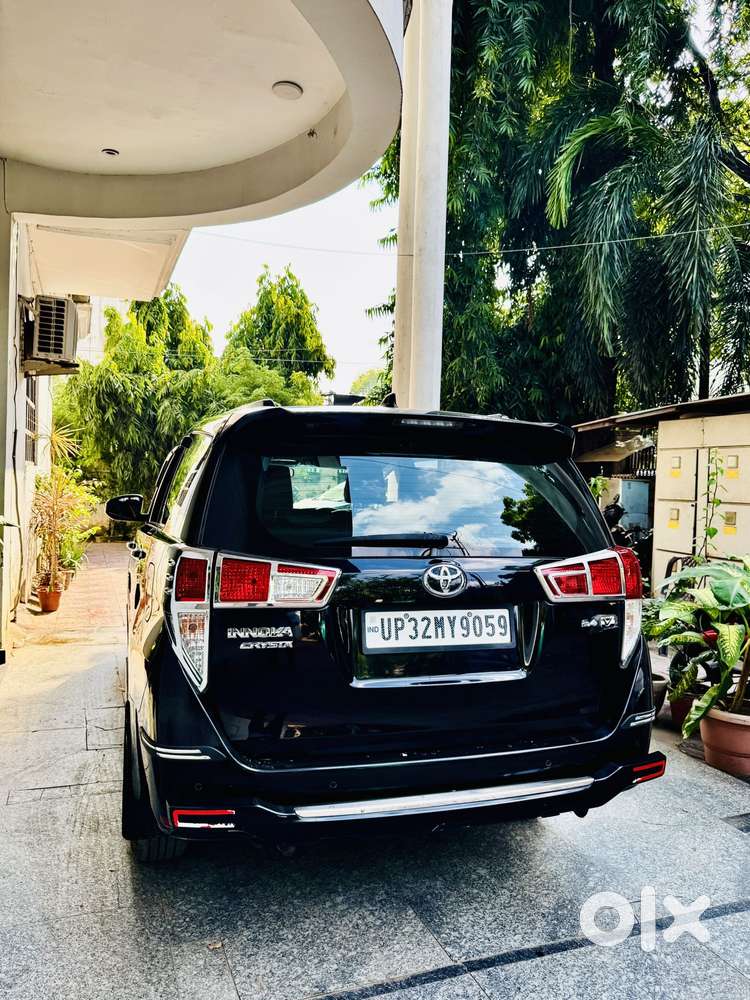 Toyota Innova Crysta 2.4 V 7 Str, 2022, Diesel