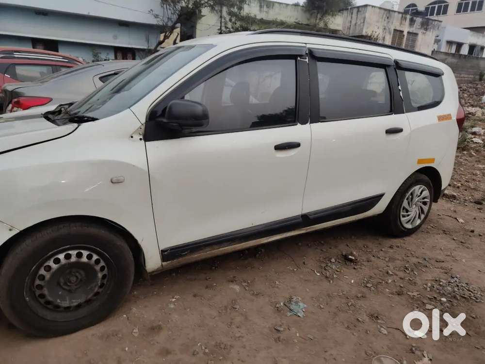 Renault Lodgy 2016 Diesel 230000 Km Driven
