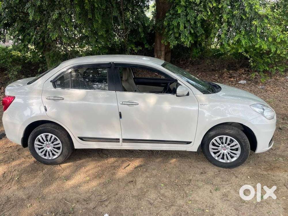 Maruti Suzuki Dzire, 2023, Petrol