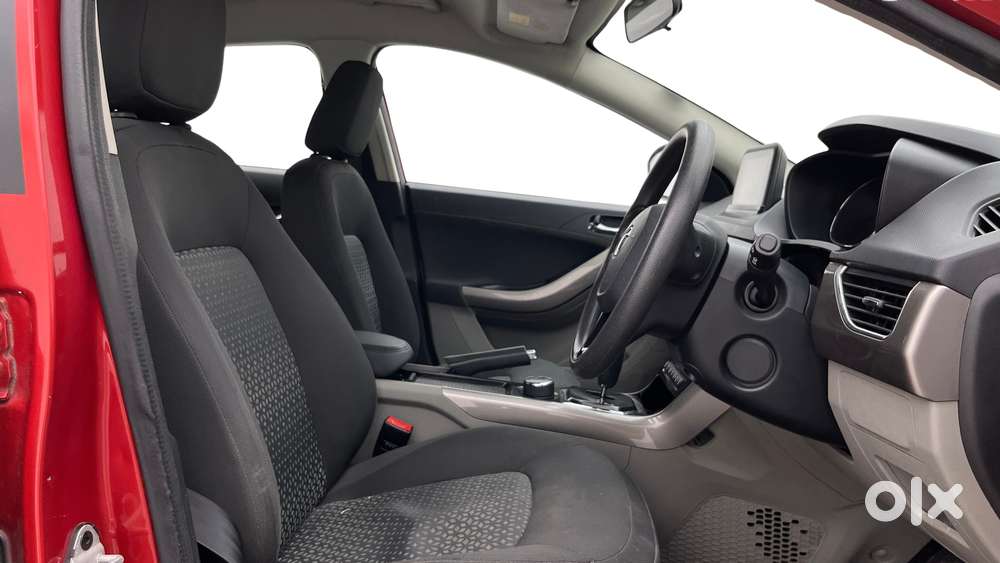Tata Nexon 1.2 Revotron Xza Plus, 2018, Petrol