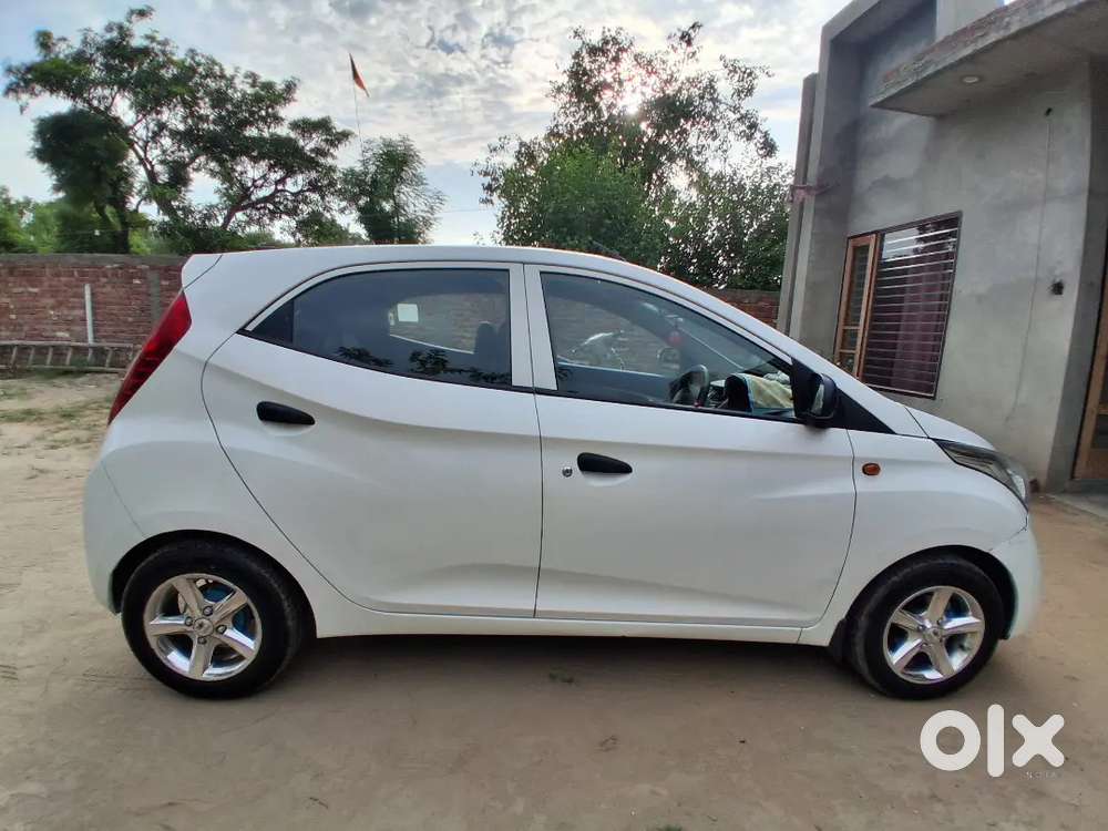 Hyundai Eon Magna + 2012