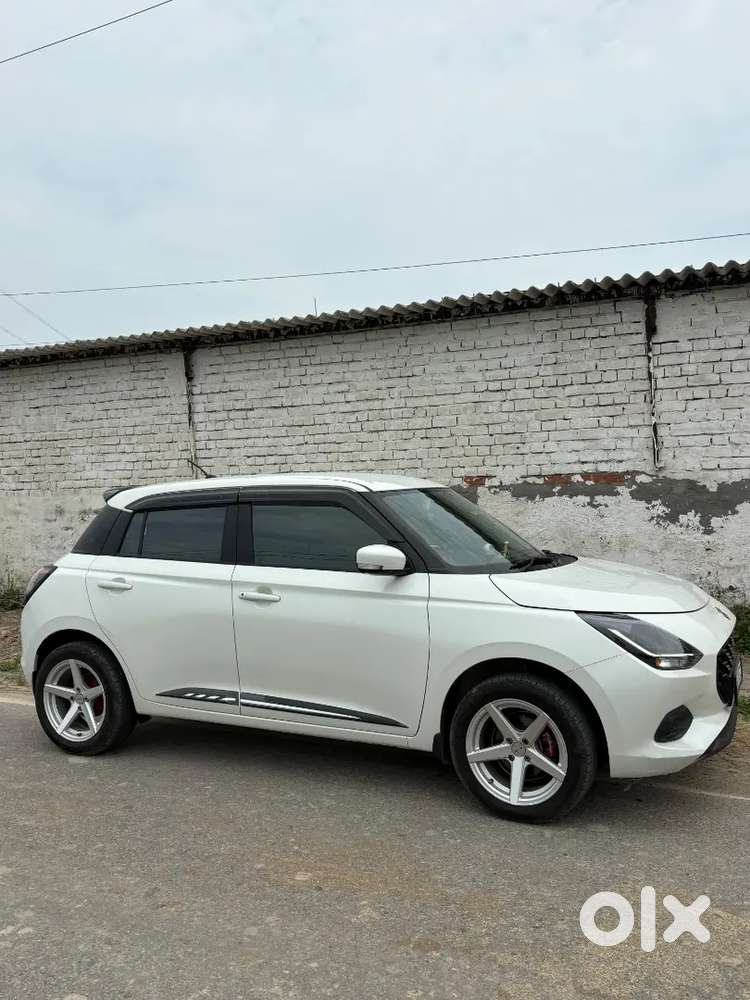 Maruti Suzuki Swift Vxi 2025
